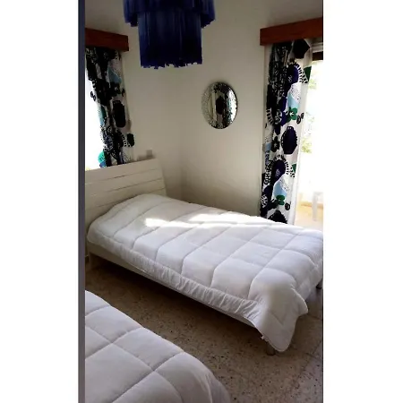 Beachy Kapparis Tatil Evi *